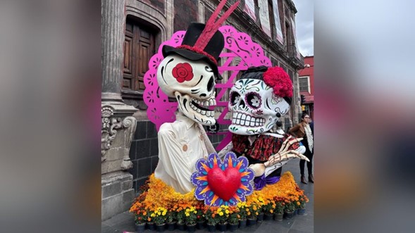 ¡Prepara la cámara! Grabados de Posada alumbrarán la CDMX por Día de Muertos