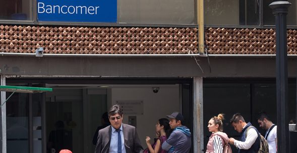 ¿Los bancos dan servicio el 12 de diciembre? 🏦💲