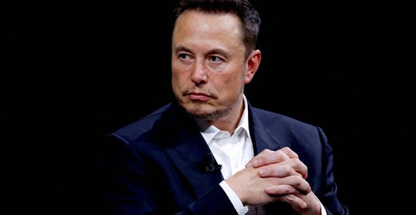 Donald Trump amenaza a empresas de Elon Musk: “Tendría que regresar a Sudáfrica” 😐😐😐